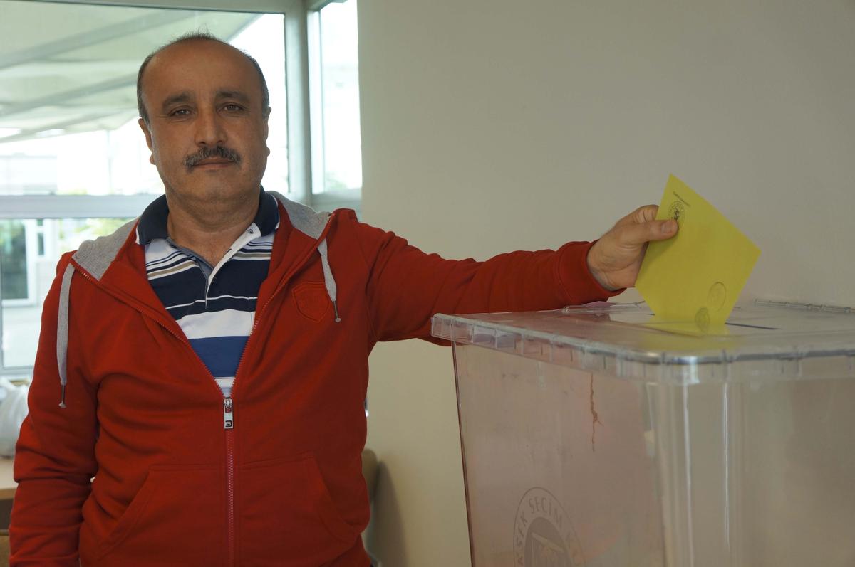 Gümrük kapıların oy verme işlemi devam ediyor