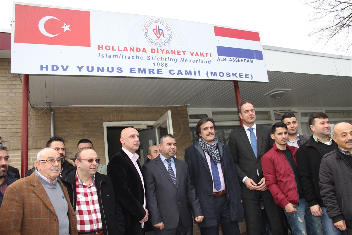 Hollanda’daki Türk toplumuna taziye ziyareti