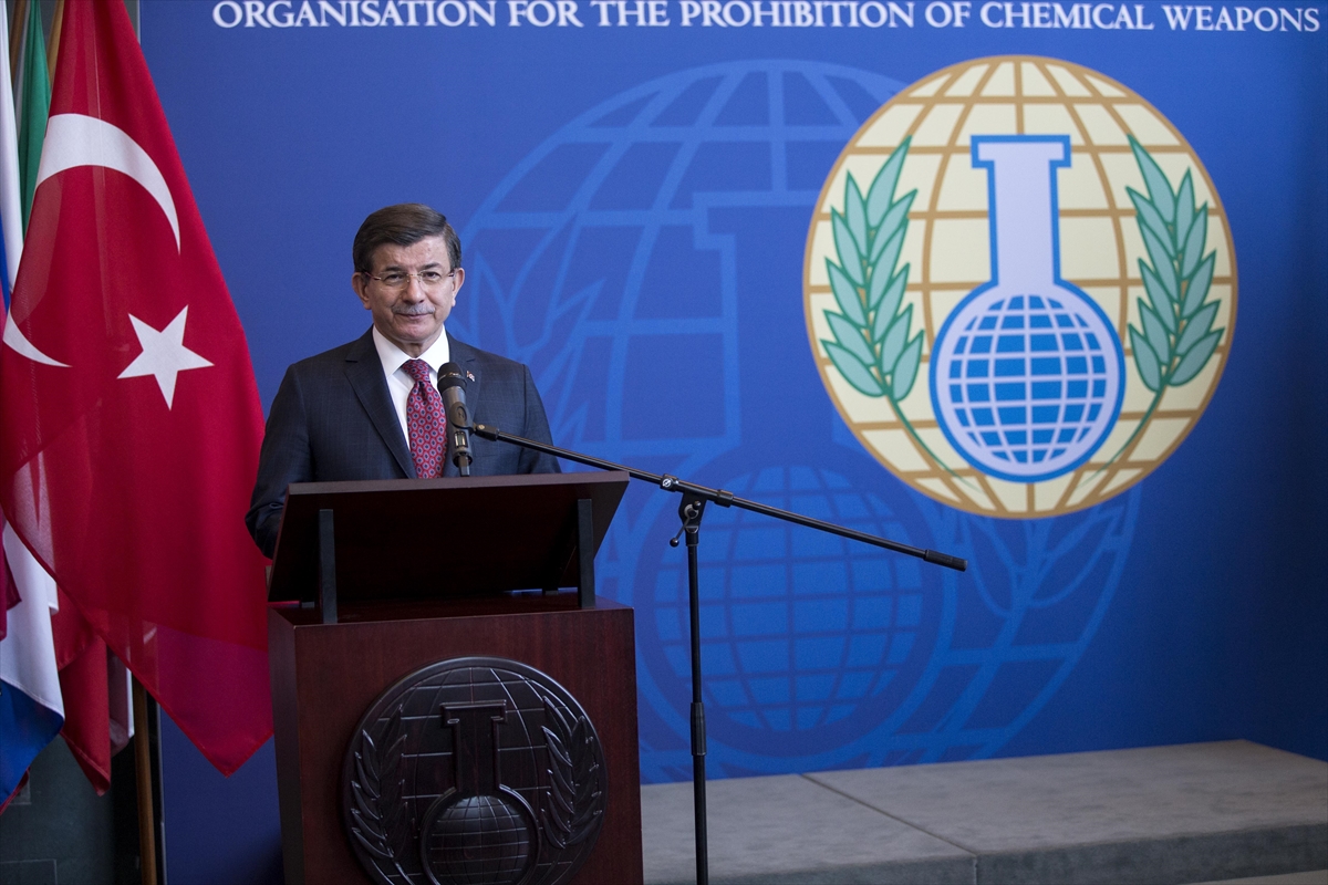 Başbakan Davutoğlu Hollanda'da