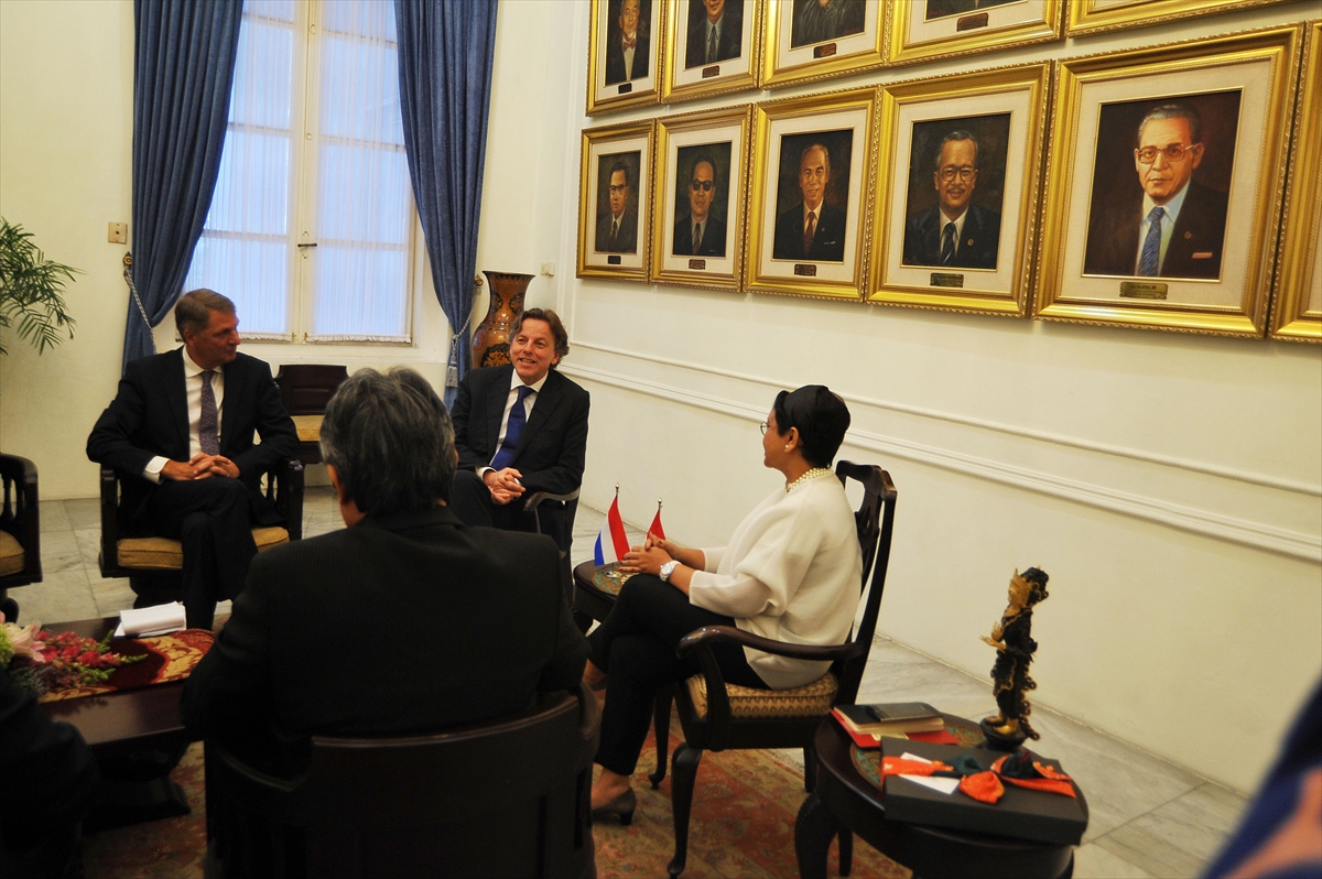 Hollanda Dışişleri Bakanı Bert Koenders'in Endonezya Ziyareti