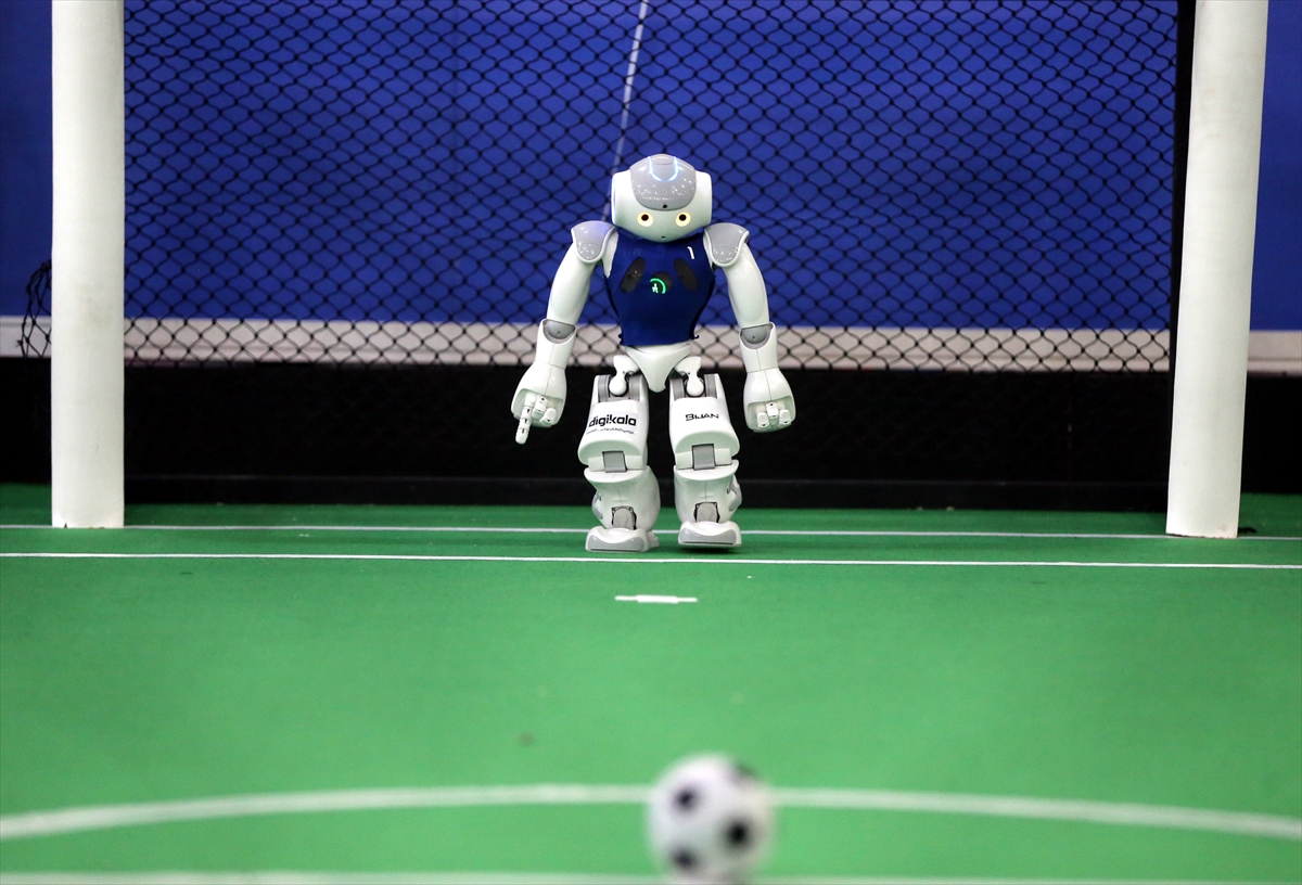 İran'da 11. Uluslararası Robocup yarışması