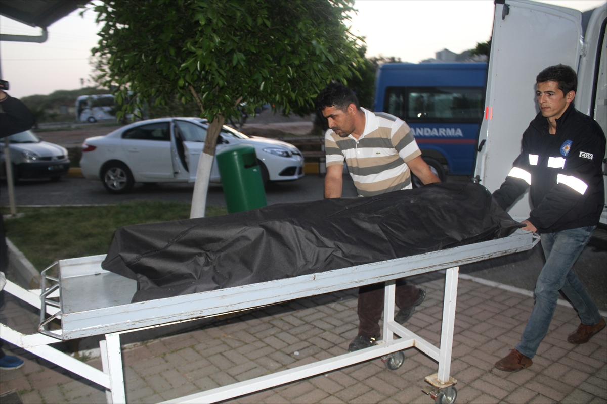 Antalya'da kayalıklardan düşen turist öldü