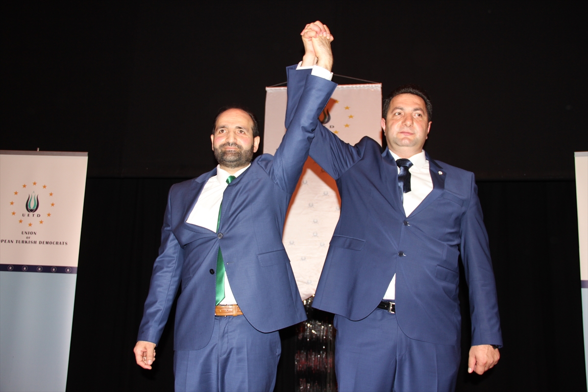 UETD Hollanda’da bayrak değişimi
