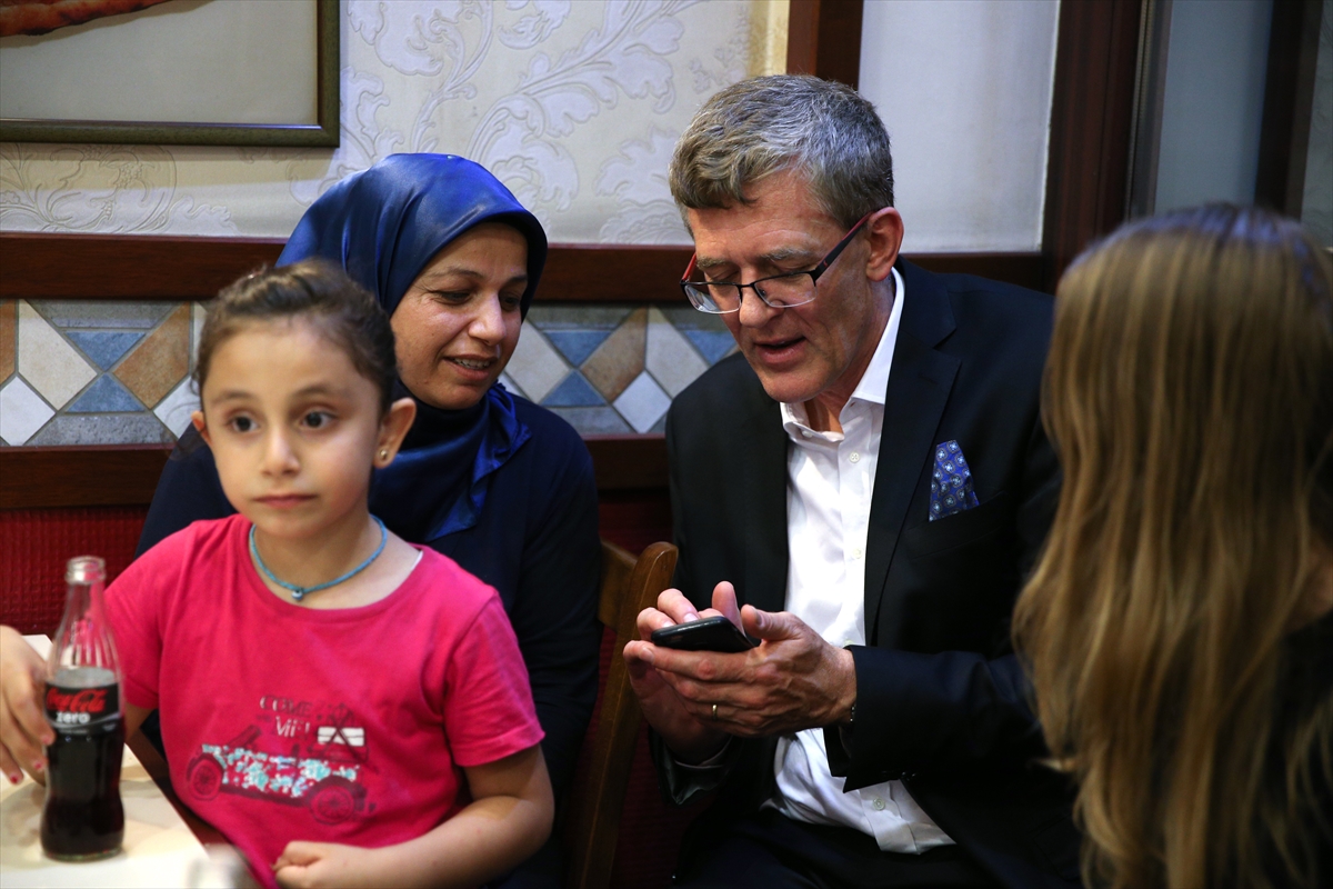 Hollanda Başkonsolosluğundan sığınmacılara iftar