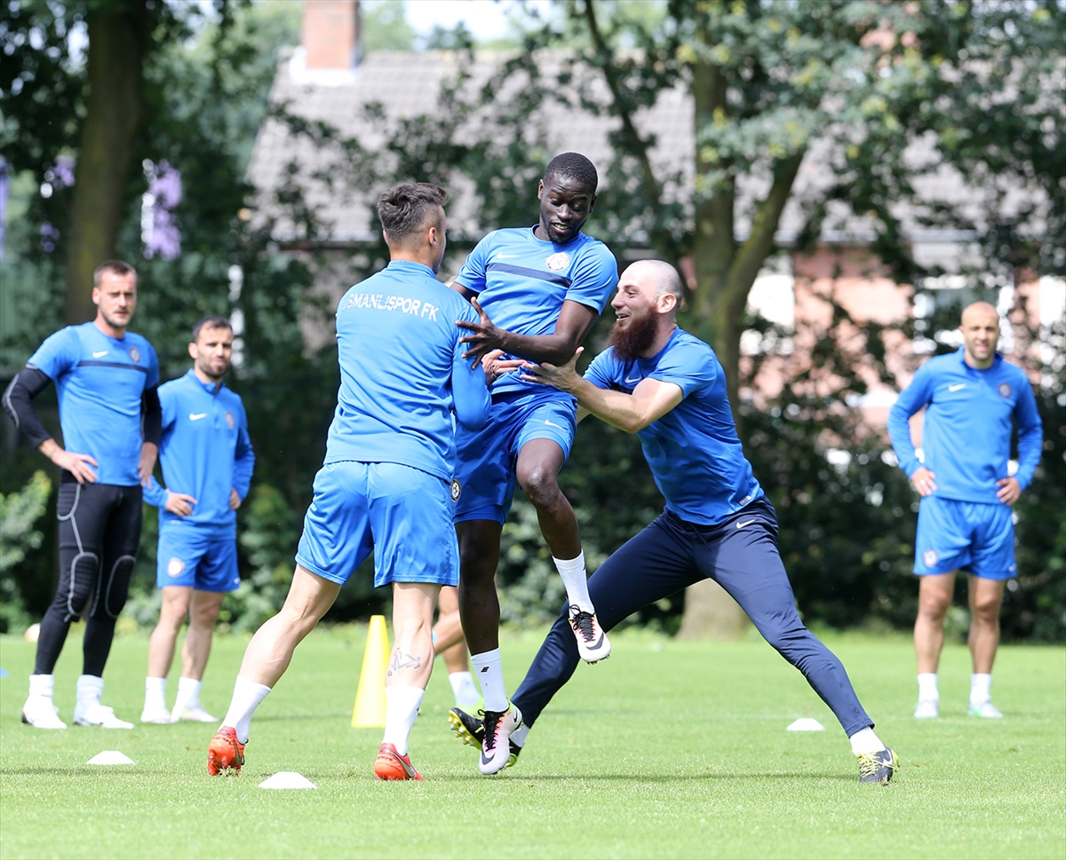 Osmanlıspor hazırlıklarının Hollanda'da sürdürüyor