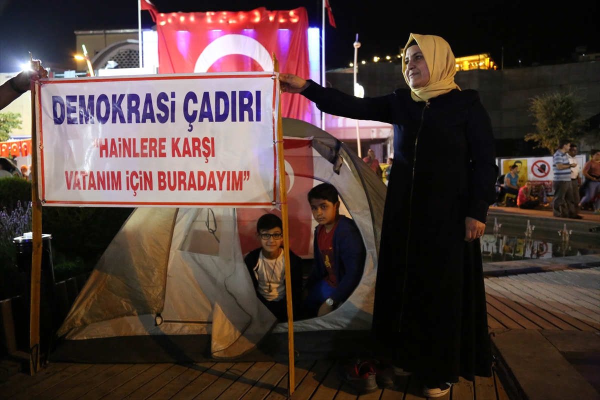 FETÖ'nün darbe girişimine tepkiler