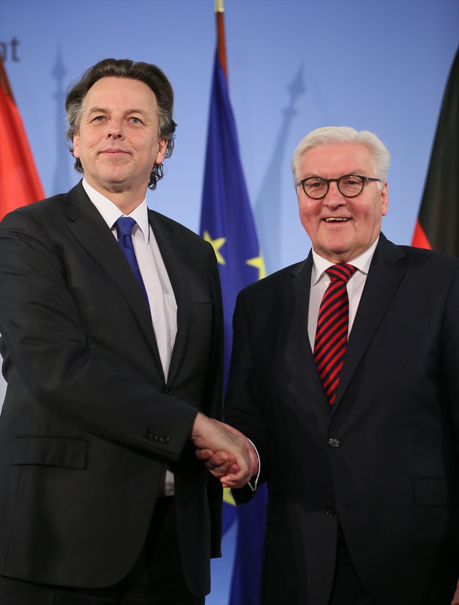 Steinmeier - Koenders görüşmesi