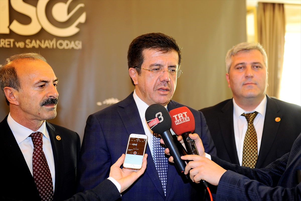 Hollanda'nın Çavuşoğlu'nun uçağının iniş iznini iptal etmesi