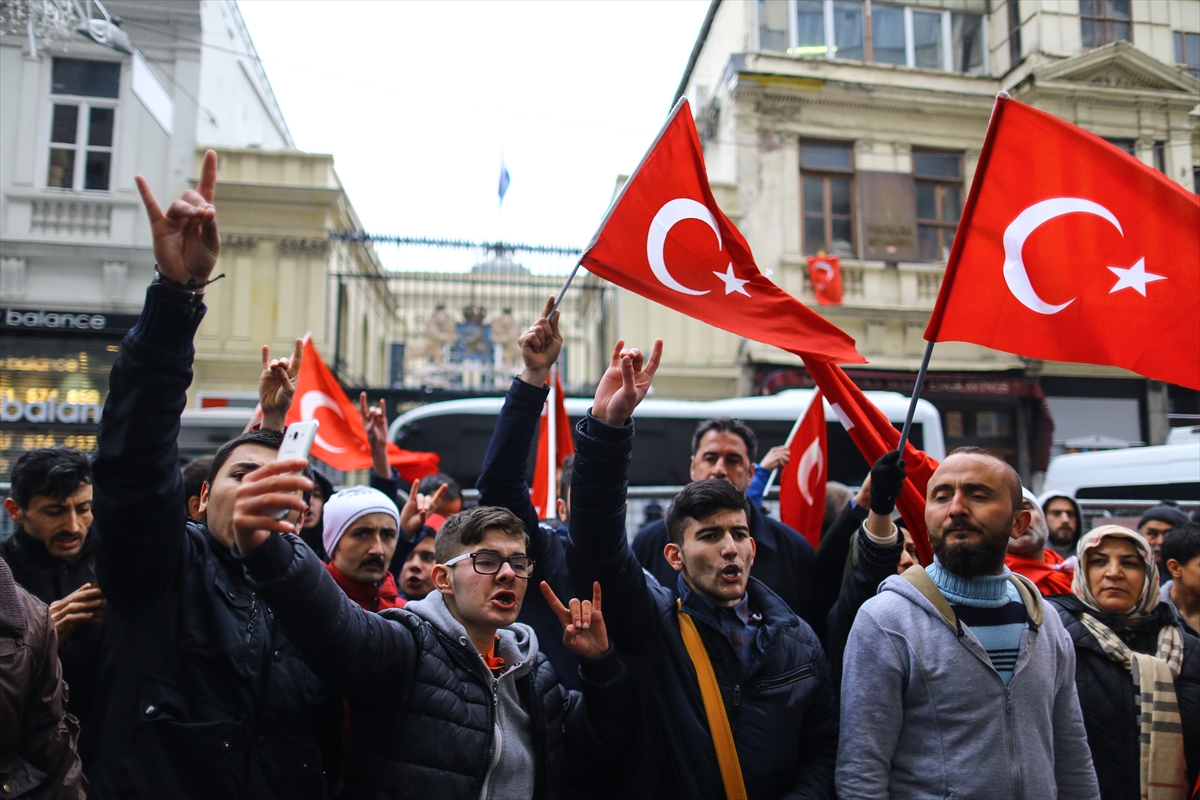 Hollanda'dan diplomatik skandal