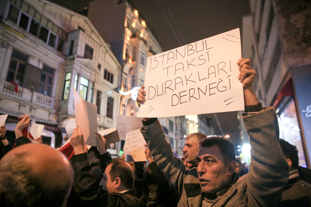 Hollanda'nın skandal tavrına tepkiler