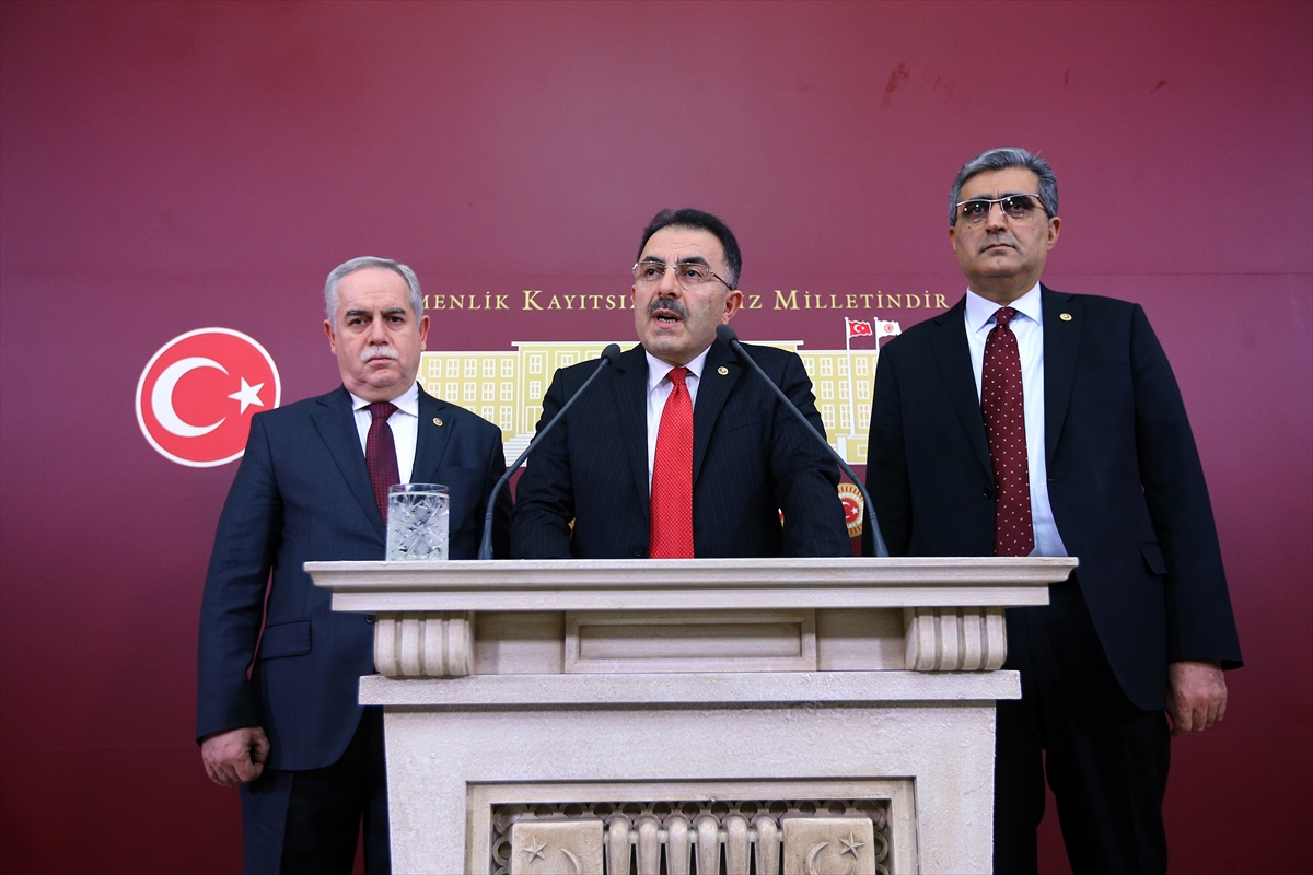 TBMM'de basın toplantısı