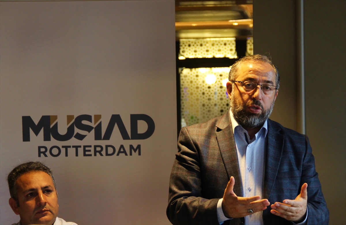 Hollanda'da Türk iş adamları bir araya geldi
