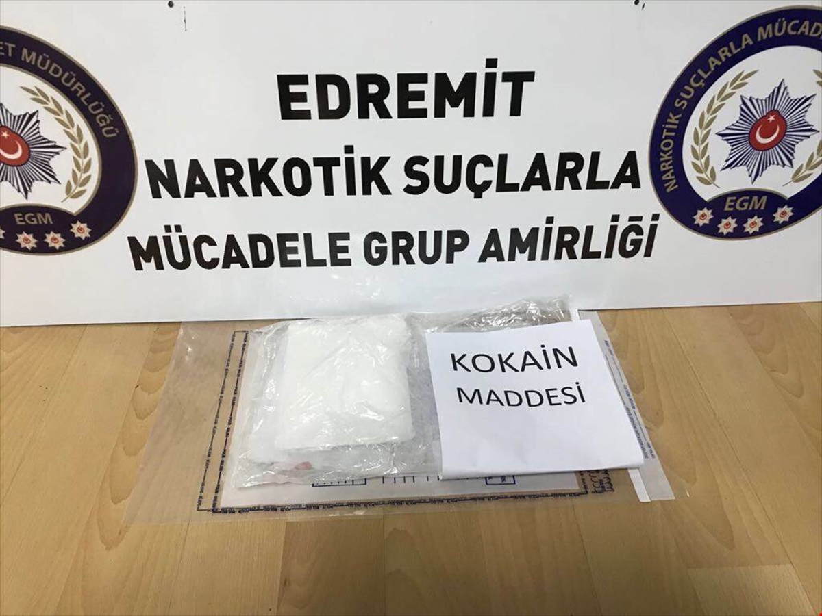 Hollanda'dan gelen kargo paketinden kokain çıktı