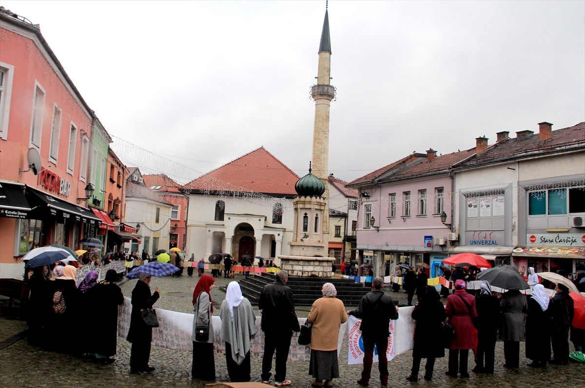 Srebrenitsalı anneler kimlik tespit laboratuvarının taşınmasına tepkili
