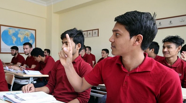 Uluslararası Öğrenciler Eğitimlerine Başlıyor
