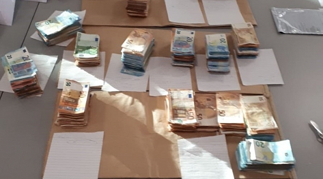 Albanees (20) opgepakt met 160.000 euro in verborgen ruimte