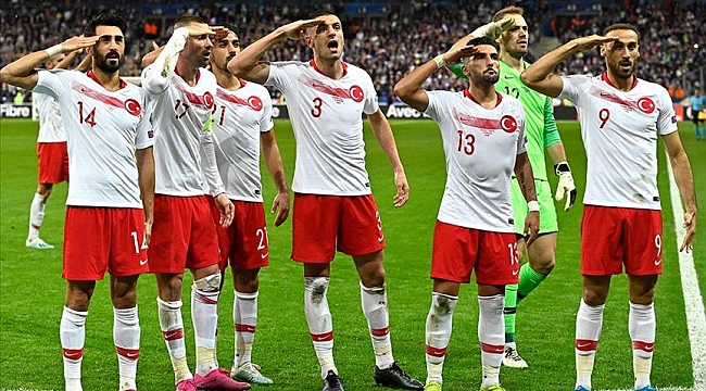 UEFA'dan Millilerin asker selamına soruşturma