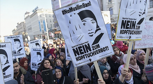 Avusturya'da ilkokullarda uygulanan başörtüsü yasağı Anayasa Mahkemesine taşındı