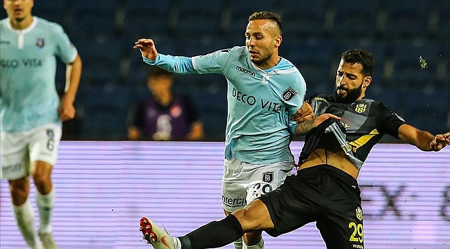 Hollanda ekibi Emmen Medipol Başakşehir'den Kerim Frei'ı kiraladı