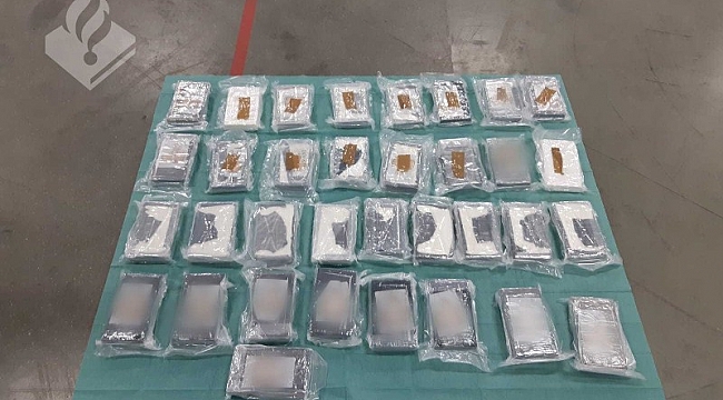 Italiaan vervoert 34 kilo cocaïne in verborgen ruimte