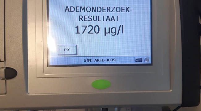 Otoyolda durdurulan kadın sürücü Zil zurna sarhoş çıktı