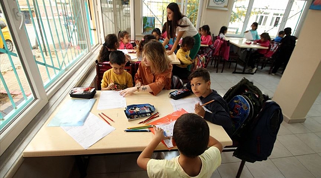 Onderwijs gaat stap voor stap open