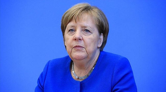 Almanya Başkanı Merkel: Fransa ile ortaklaşa 500 milyar avroluk fon önerme kararı aldık