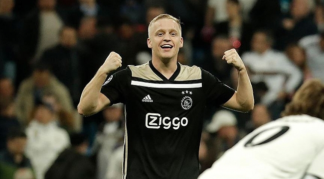 Manchester United, Ajax'tan Donny van de Beek'i transfer etti