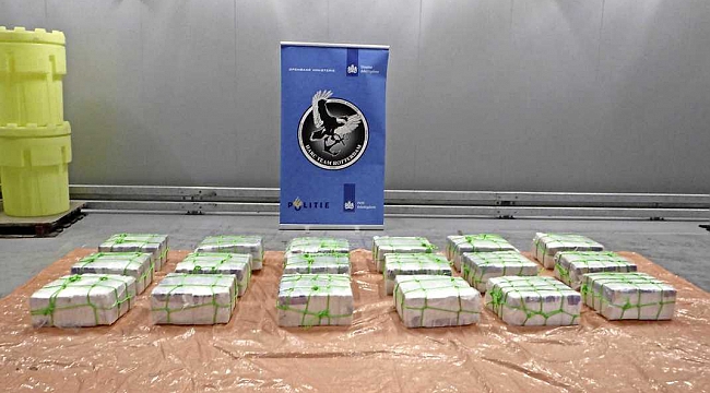 Rotterdam limanında konteynerle gelen spor ayakkabıların arasında 600 kilo kokain çıktı