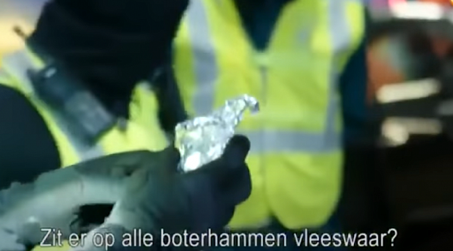 Hollanda Gümrüğü, İngiliz kamyon şoförlerinin sandviçlerine el koydu
