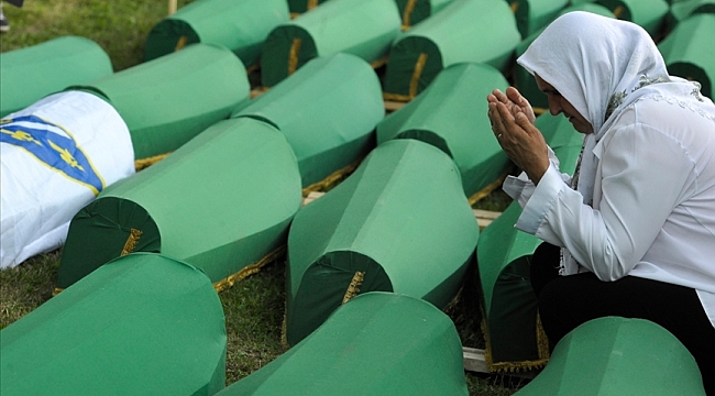 Hollanda hükümetinden Srebrenitsa'da görev yapmış askerlere jest