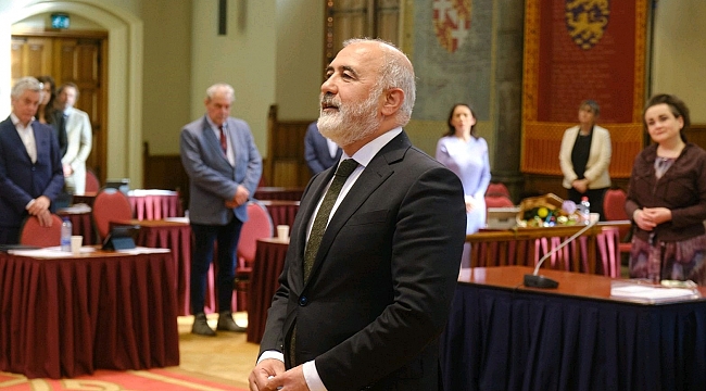 Hollanda'da tarihinde senatoda görev alan ikinci Türk Hamit Karakuş
