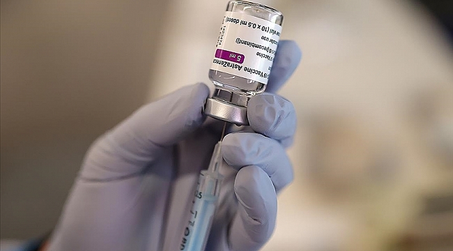 Hollanda, 60 yaş altı için Oxford-AstraZeneca aşısının kullanımını durdurdu