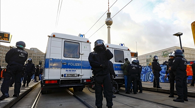 Almanya'nın Würzburg şehrinde bıçaklı saldırı: 3 kişi öldü, en az 6 kişi yaralandı