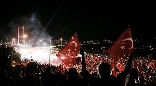 15 Temmuz Demokrasi ve Milli Birlik Günü'nde Türkiye tek ses: Türkiye Geçilmez!