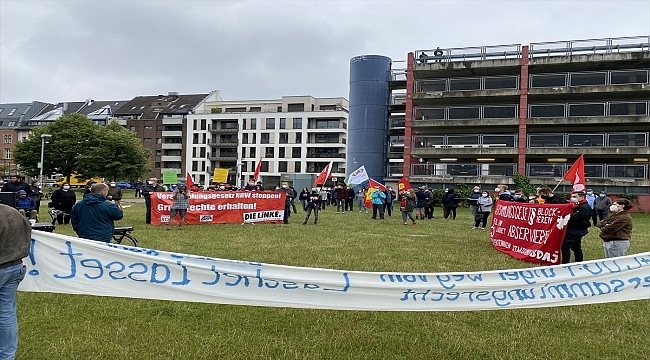 Almanya'da toplanma ve gösteri hakkını kısıtlayacağı ileri sürülen yasa tasarısı protesto edildi