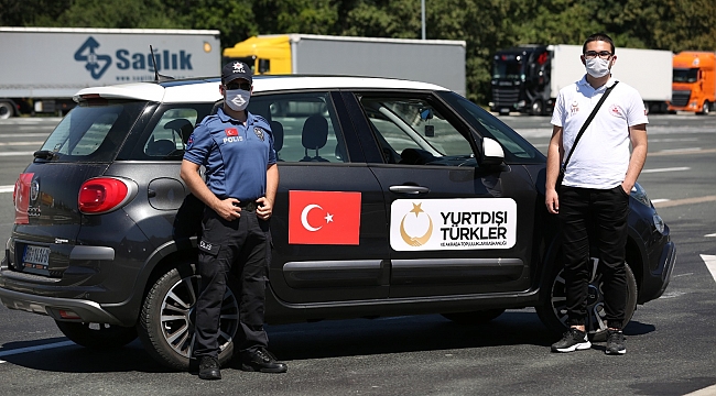 Avrupallı Türkler Kapıkule Sınır Kapısı’nda YTB tarafından uğurlanıyor