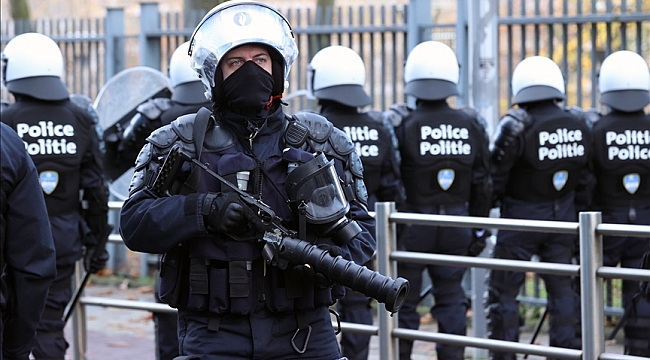 Belçika polisi, zam talebiyle yaptığı eylemi 1 haftadır sürdürüyor