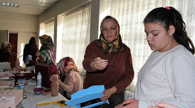 Hollanda'da Türklere uyum kursu ve sınavını yeniden zorunlu oluyor