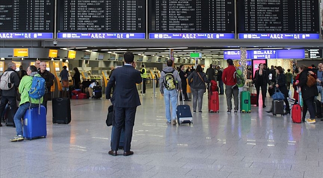 ABD'den Hollanda'ya gelen yolculara zorunlu karantina uygulanacak