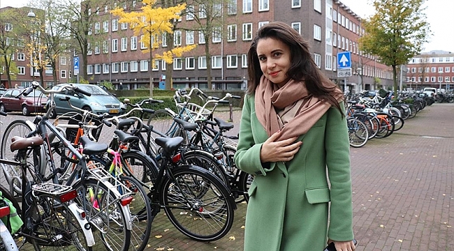 Hollanda'da Karsu Dönmez Yılın Kadını seçildi
