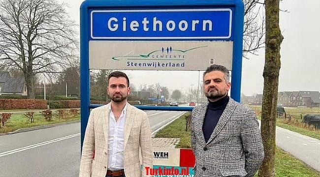 DENK Partisinden Giethoorn’a çıkartma, Irkçılığa maruz kalan aileye sahip çıktılar