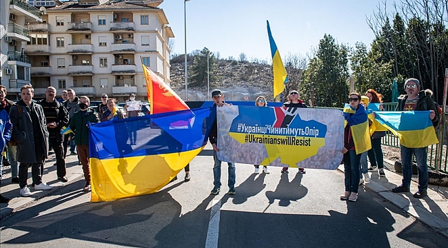 Rusya'nın askeri müdahalesi birçok Avrupa ülkesinde protesto edildi