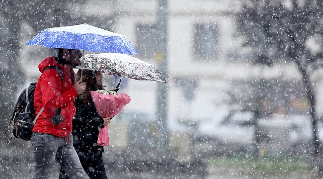 Hollanda'ya Kış geri geliyor! Meteorolojiden dolu ve kar uyarısı