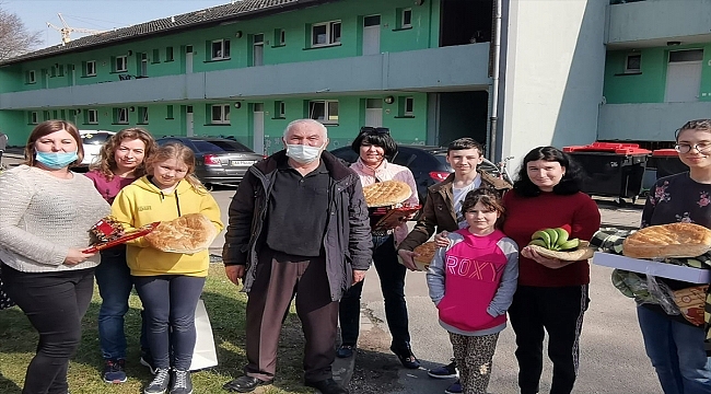 Ukrayna'daki savaştan kaçarak Almanya'ya gelenlere Türkler sahip çıktı