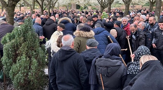 Hollanda 'Hollanda' olalı, böyle bir cenaze töreni görmedi