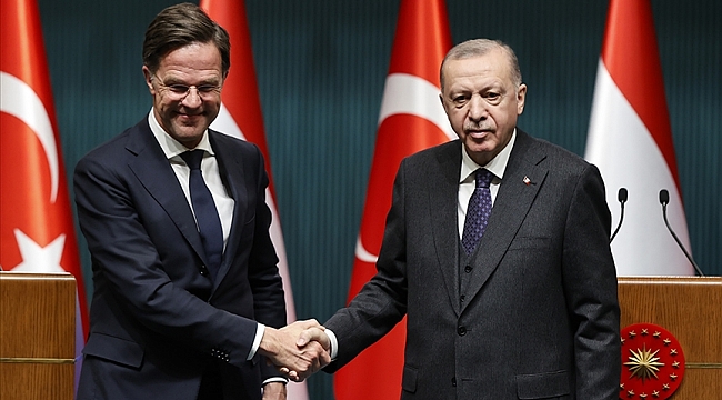 Cumhurbaşkanı Erdoğan, Hollanda Başbakanı Mark Rutte ile telefonda görüştü