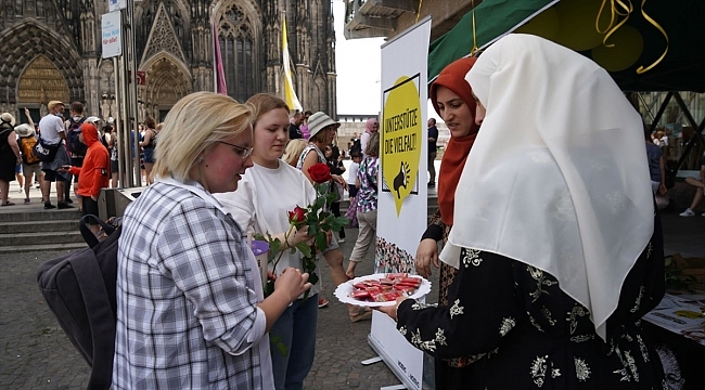 Almanya'da Müslüman kadınların uğradığı ayrımcılığa dikkat çekildi