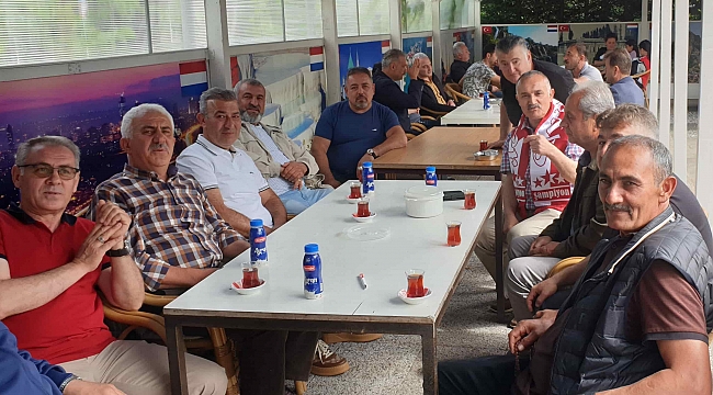 Hollanda’daki Sivaslılar Kupa Sevincini Kutladılar