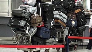 Schiphol'deki kaos nedeniyle sayısız bagaj kayboldu: "Valiz dağı" oluştu